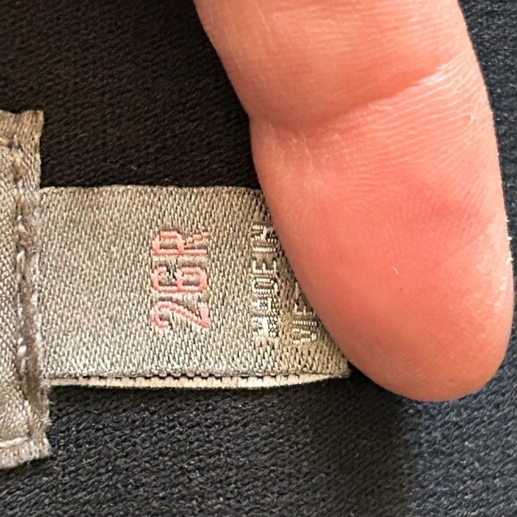 Bombshell Skinny Premium Stretch High-Rise Jean. 26R black Torrid Item 1… - Picture 12 of 14